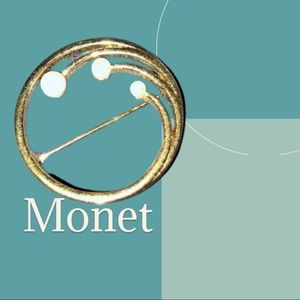 Vintage Monet brooch